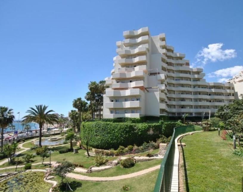 Precioso Apartamento Con Piscinas Y Vistas Al Mar. Benalmádena Exterior foto